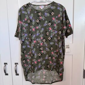 NWT LuLaRoe Irma Tunic Top Size XXS Green with Minnie Mouse & Floral Print New